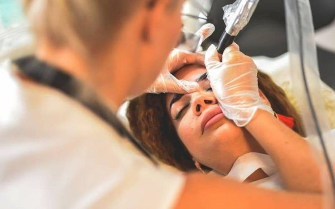 Permanent Make-up Gerät: Wie schütze ich mein Permanent Make-up im Sommer?